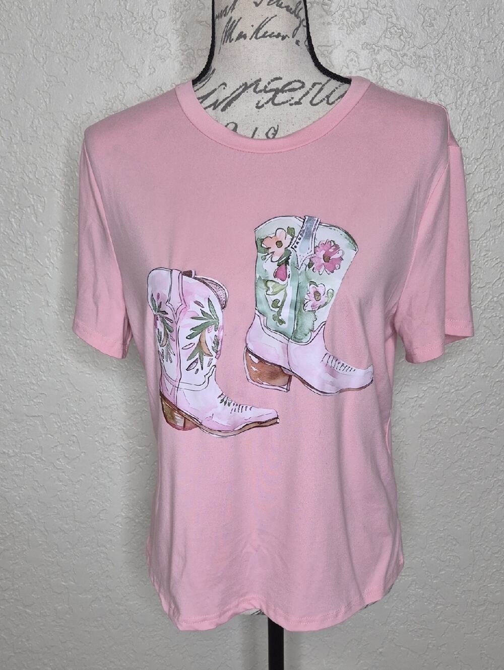 Shein Multicolored Cowgirl Boots Graphic Shirt Size M